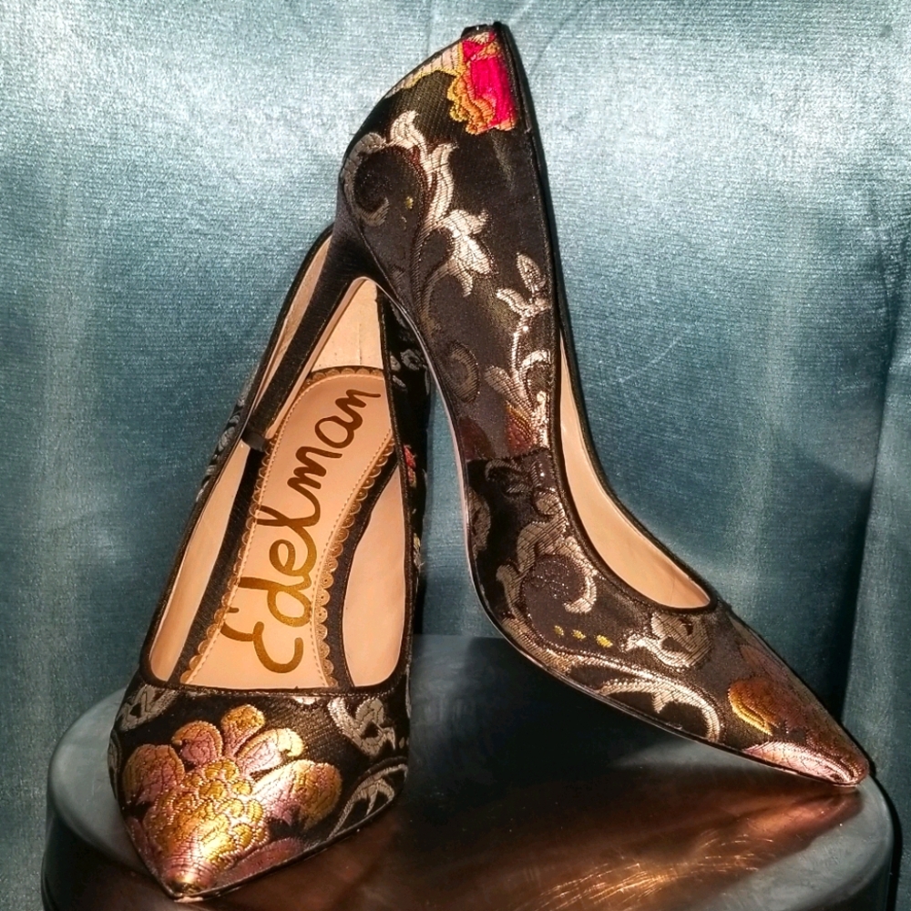 COPY - Sam Edelman Floral Pumps